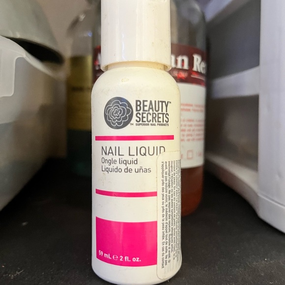 nails - Picture 5 of 16